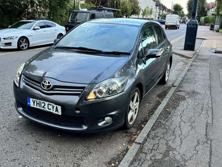 2012 Toyota Auris 1.6 V-Matic SR 5dr HATCHBACK Petrol Manual