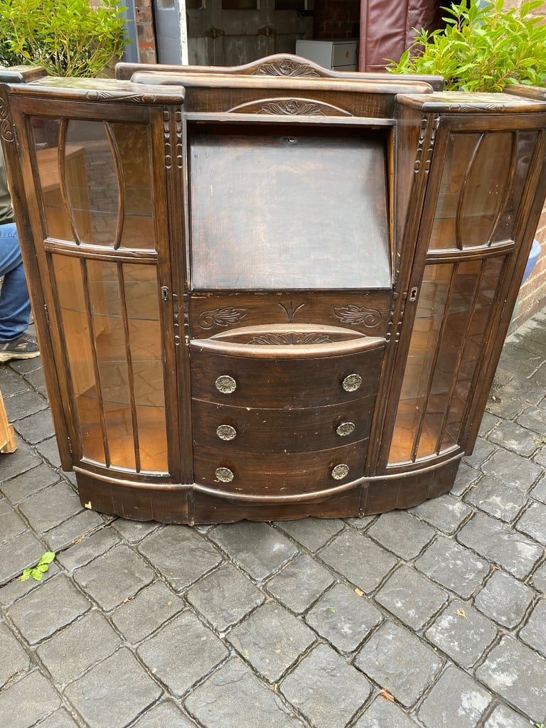 image for FREE vintage bureau/ bookcase 
