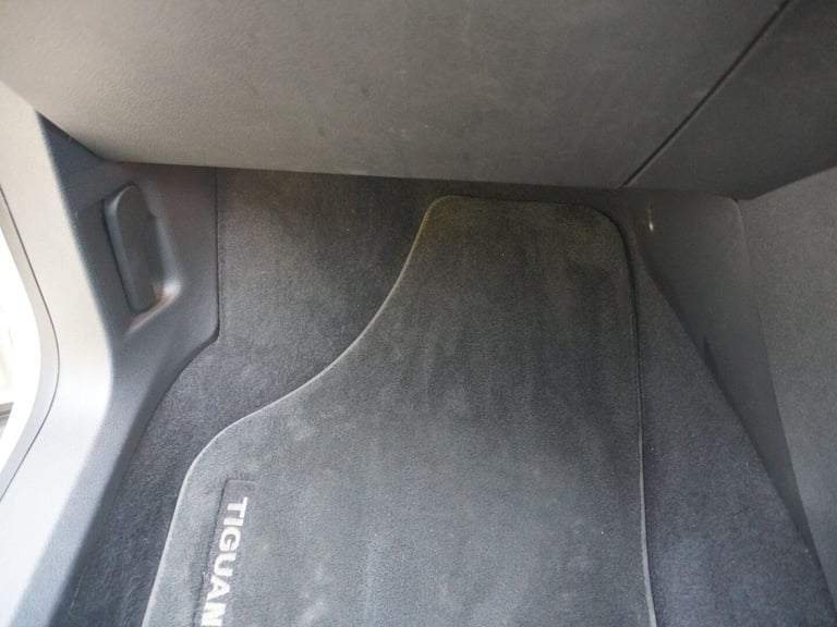 2014 Volkswagen Tiguan 2.0 TDI BlueMotion Tech Match DSG 4WD Euro 5 (s/s) 5dr SUV Diesel Automatic