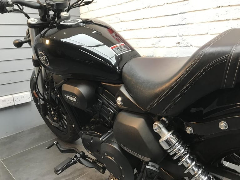 KEEWAY RKV 125 C, 2024/73, 1336 MILE IN BLACK - LEARNER LEGAL