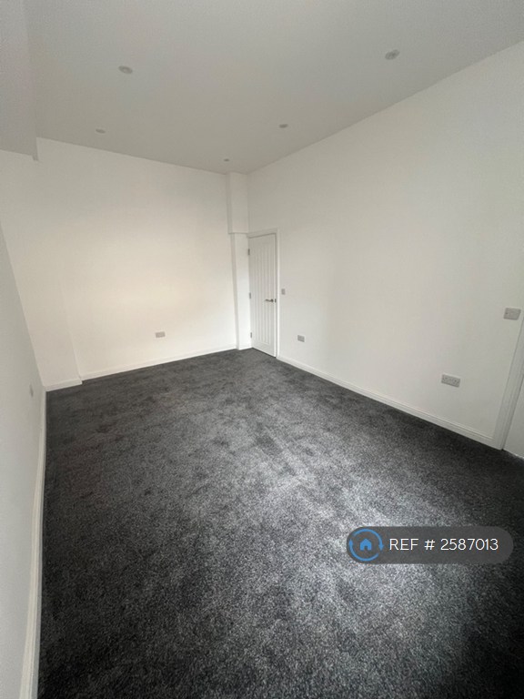 5 bedroom house in Cromwell Road, Newport, NP19 (5 bed) (#2587013)