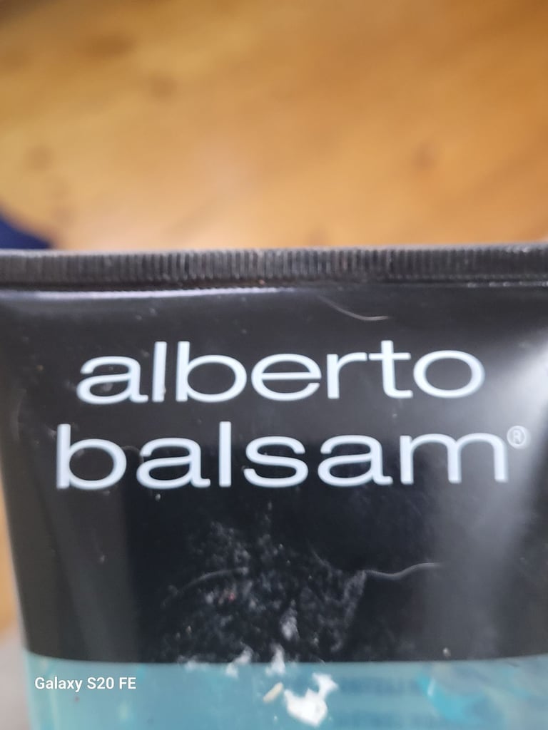Maximum Hold & Control: Alberto Balsam Ultra Strong Styling Gel, 200ml - Salon Quality Hair Styling