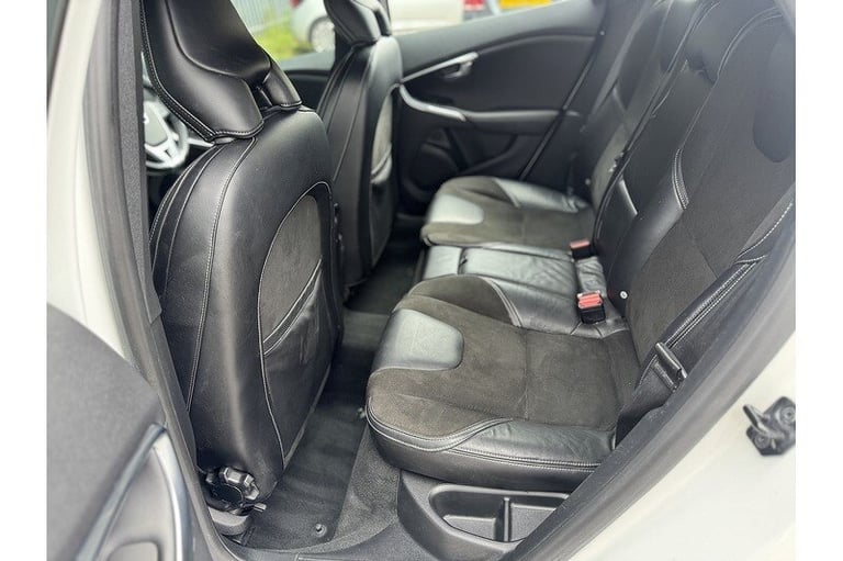 2013 Volvo V40 D2 R-Design Hatchback Diesel Automatic