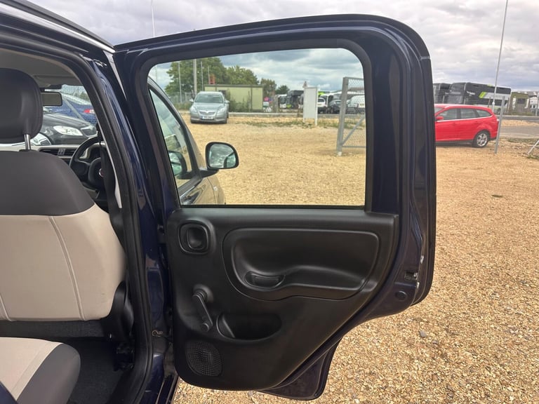 2015 Fiat Panda 1.2 Easy + Euro 6 5dr HATCHBACK Petrol Manual