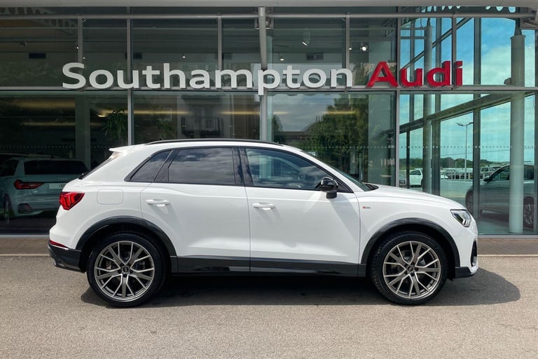 2025 Audi Q3 1.5 TFSI CoD 35 Black Edition SUV 5dr Petrol S Tronic Euro 6 (s/s) (150 ps) ESTATE P...