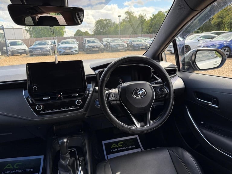 TOYOTA COROLLA 2.0 VVT-h Trek Touring Sports CVT Euro 6 (s/s) 5dr 2022