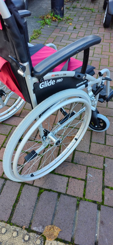 Wheel chair self propelled g lite pro 