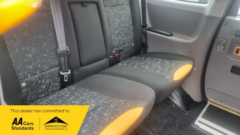 London Taxis International 2.5 TD Elegance 4dr