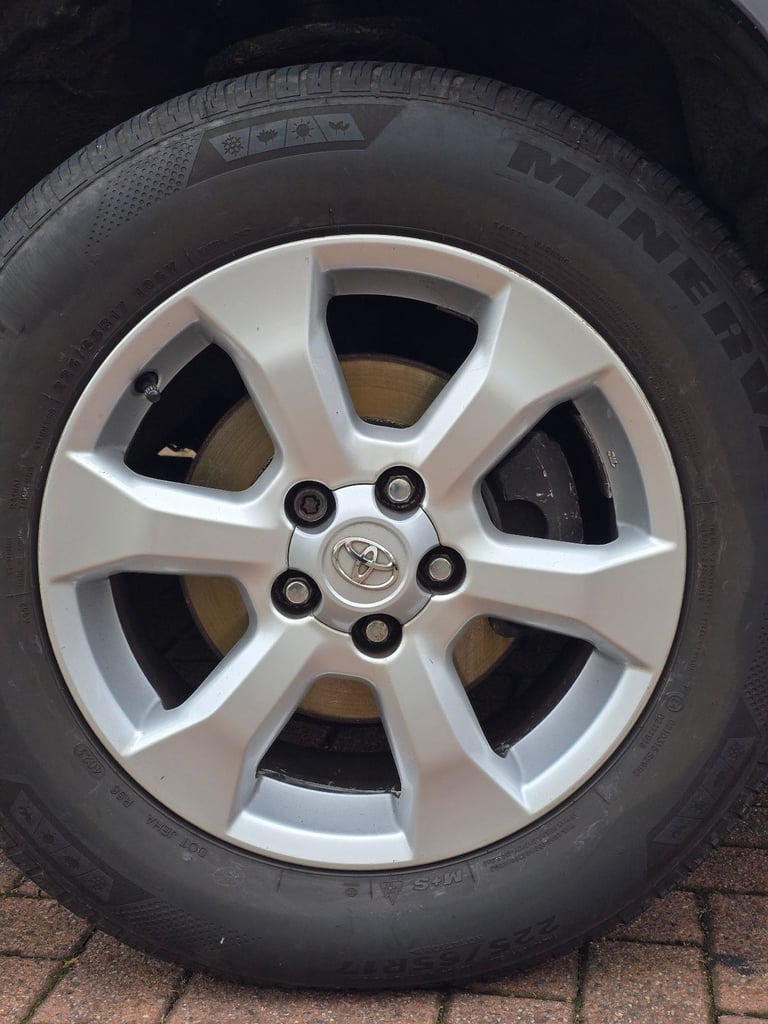 Toyota RAV 4 XTR 2.2 D 4WD 2010