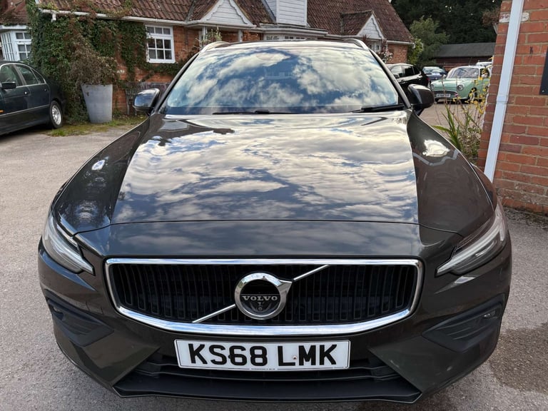 2018 Volvo V60 2.0 V60 Momentum Pro D3 Auto 5dr Estate Diesel Automatic