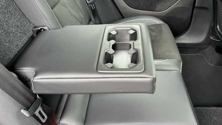 2019 Volvo XC40 2.0 T5 R DESIGN Pro 5dr AWD Geartronic SUV Petrol Automatic