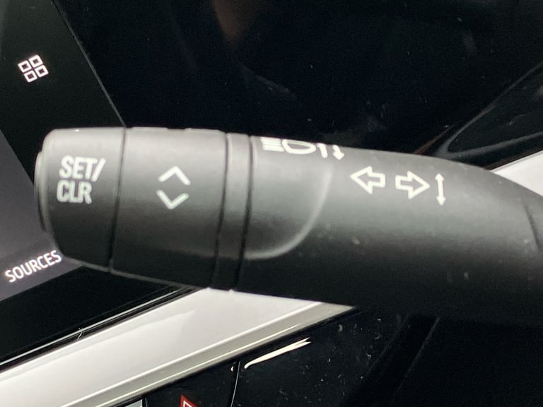 2021 Vauxhall Mokka Mokka 1.2 Turbo 100 Elite Nav 5dr Hatchback SUV PETROL Manual