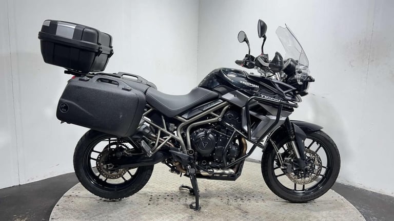 Triumph Tiger XRx Adventure bike 2015 16k full luggage 800cc tourer