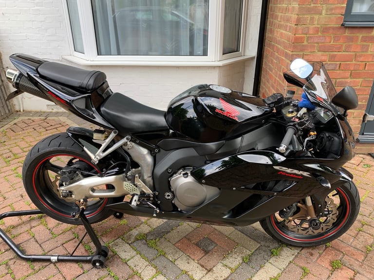 Honda, CBR,1000RR Fireblade. 2005, 998 (cc)