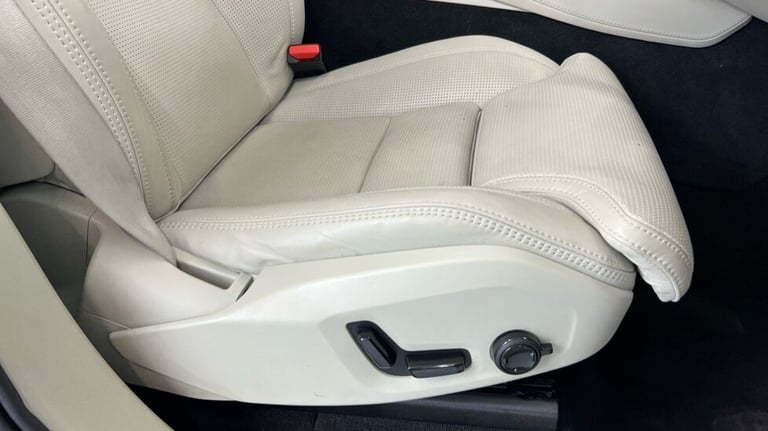 2024 Volvo XC90 2.0 B5P [250] Ultra Dark 5dr AWD Geartronic ESTATE PETROL Automatic