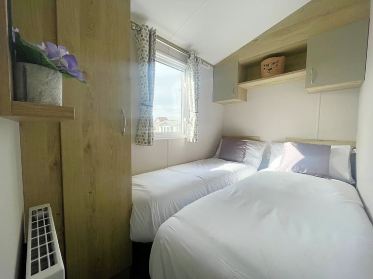 CHEAP STATIC CARAVAN FOR SALE AT BROADLAND SANDS HOLIDAY PARK - 11.5 MONTH OWNER SEASON