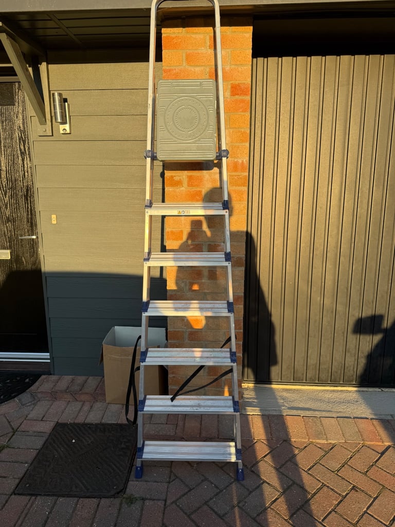 image for Werner Step Ladder - Large 7 steps incl platform