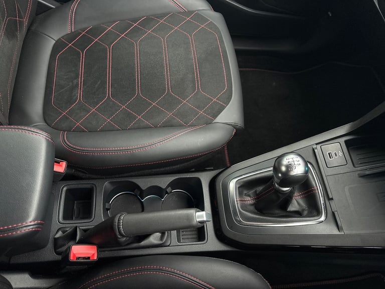 2025 Ford Puma 1.0 EcoBoost Hybrid mHEV ST-Line X 5dr 5 Door PETROL Manual