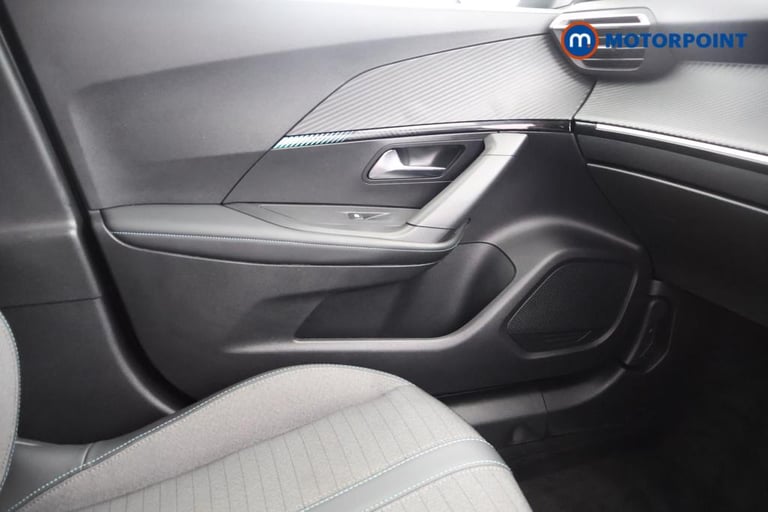 2022 Peugeot 2008 100kW Allure Premium 50kWh 5dr Auto SUV Electric Automatic