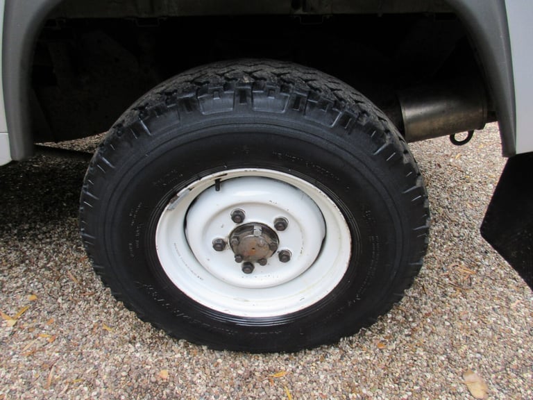 2006 Land Rover Defender TD5 110 2.5 COUNTY HARD TOP UTILITY VEHICLE 120PS-2006-ONLY 36,000 MILES...