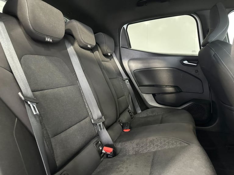 2019 Renault Clio 1.0 TCe Iconic Hatchback 5dr Petrol Manual Euro 6 (s/s) (100 ps) Hatchback Petr...