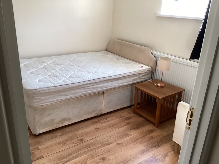 Double room to rent.