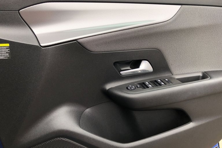 2021 Vauxhall Mokka 100kW SE Nav Premium 50kWh 5dr Auto SUV Automatic