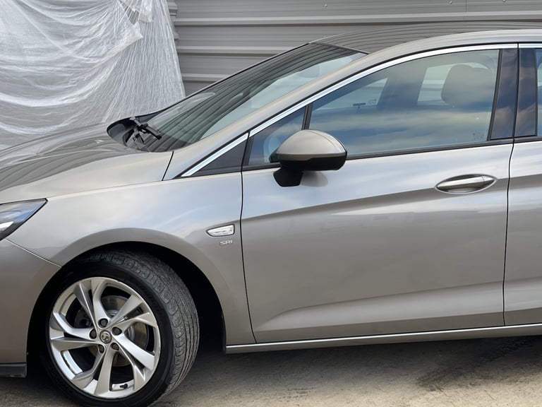 VAUXHALL ASTRA 1.4 i SRi 2017