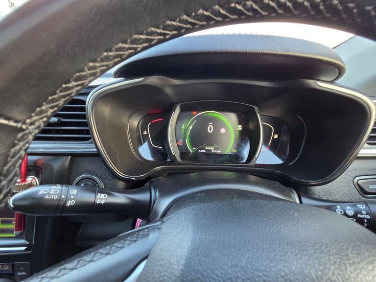 2017 Renault Kadjar 1.5 dCi Signature Nav Euro 6 (s/s) 5dr Diesel