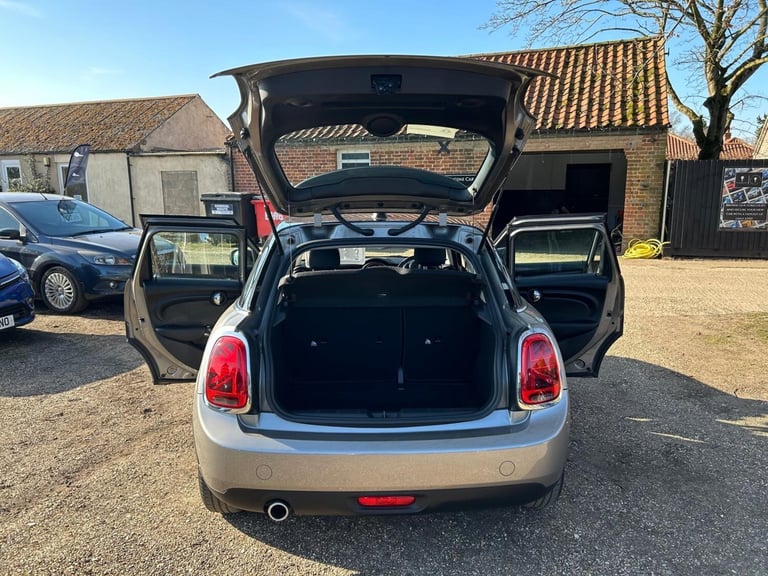 2020 MINI Hatch 1.5 Cooper Classic II 5dr HATCHBACK Petrol Manual