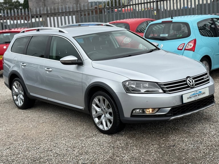 image for 2014 Volkswagen Passat 2.0 TDI 177 Bluemotion Tech 4MOTION 5dr DSG ESTATE Diesel Automatic