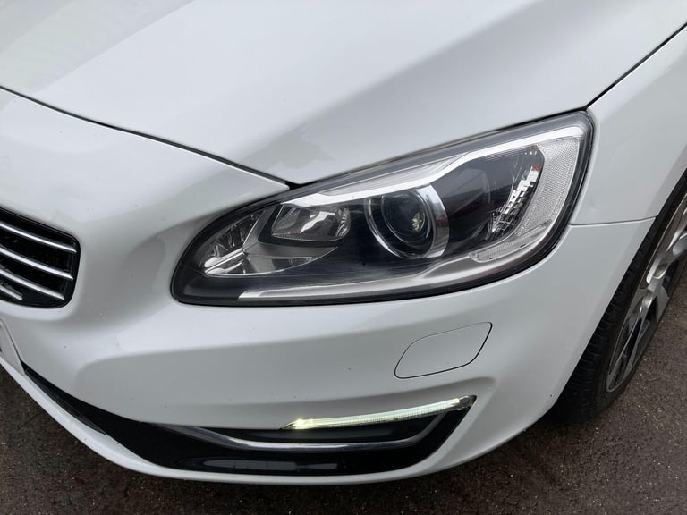 2014 Volvo V60 2.4 D6 Estate 5dr Diesel Plug-in Hybrid Geartronic AWD Euro 5 (s/s) (285 ps ESTATE...