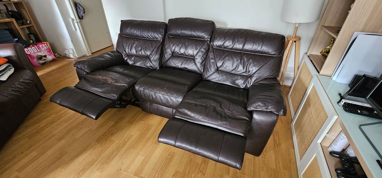 Brown Leather Recliner Sofa - £110 (E13)