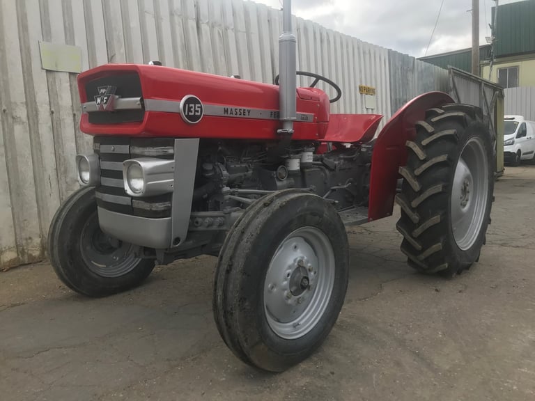 Massey Ferguson 135 tractor 