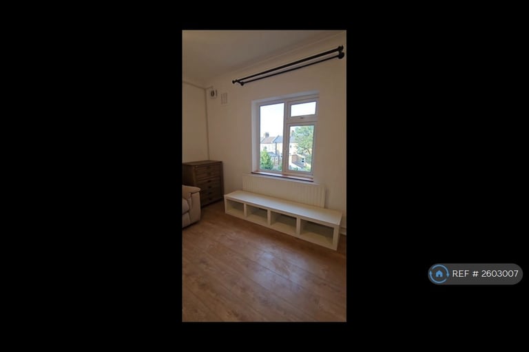 2 bedroom flat in Lordship Lane, London, SE22 (2 bed) (#2603007)