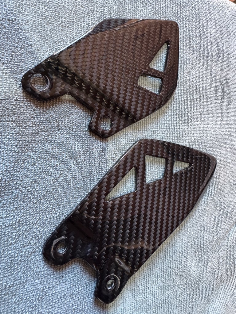Carbon fibre heel guards ZX10R 2016-2024 