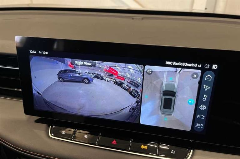 2025 MG MG HS 1.5 T-GDI Trophy 5dr DCT ESTATE PETROL Automatic