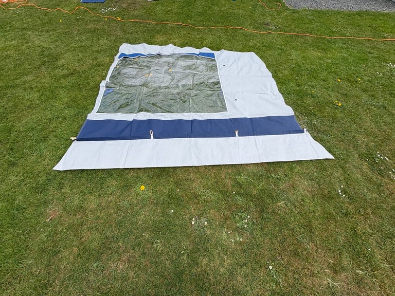 Apache Westminster 900 Awning