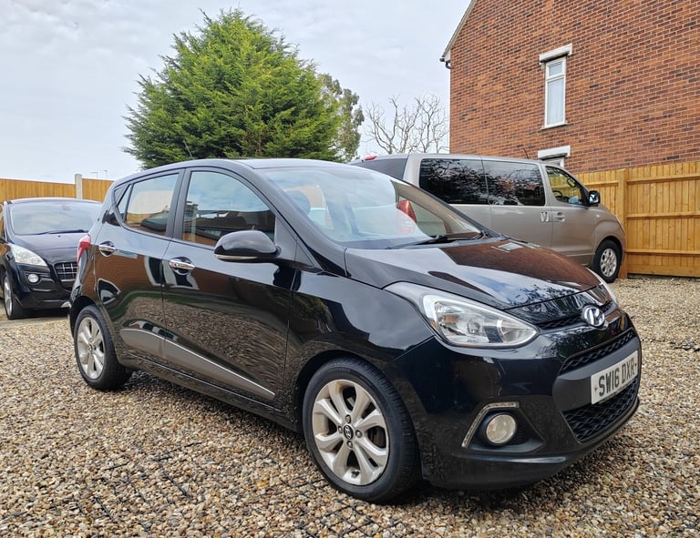 2016 Hyundai i10 Premium SE 1.2 petrol, Cheap to run and insure, £35 Road Tax