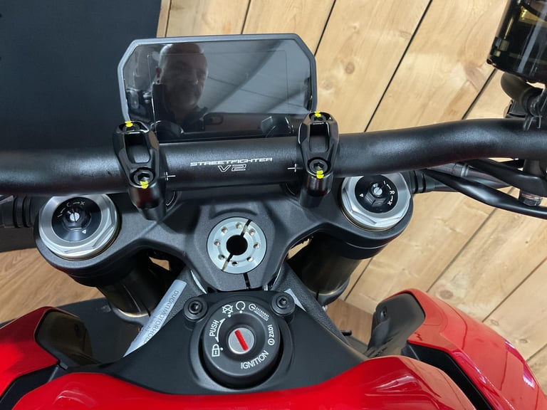 Ducati Streetfighter V2 2025 LOW RATE FINANCE 4.9%APR HP & PCP ORDER NOW!