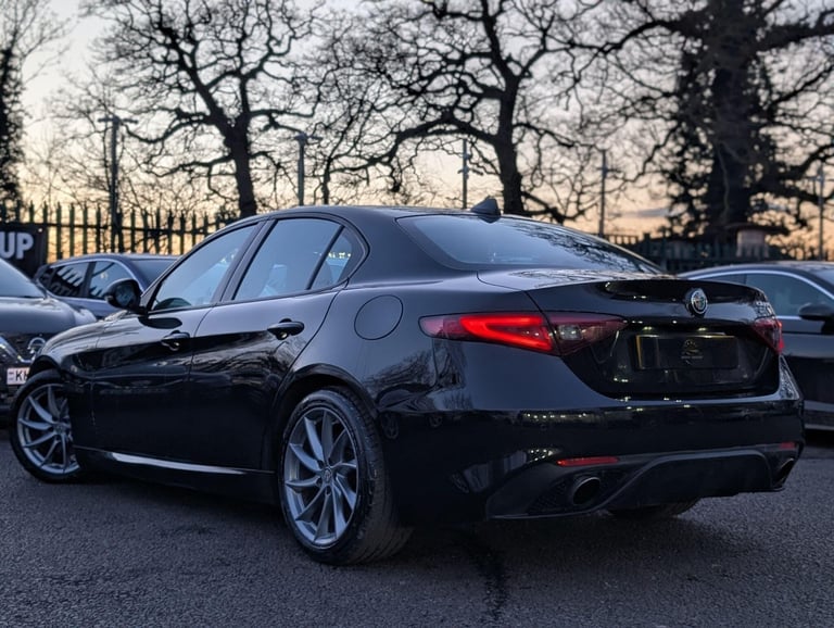 2017 Alfa Romeo Giulia 2.0T Veloce Auto Euro 6 (s/s) 4dr SALOON Petrol Automatic