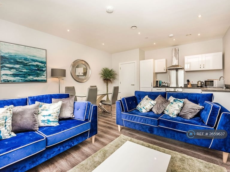 2 bedroom flat in Tudor Place, Waterloo, Liverpool, L22 (2 bed) (#2659637)