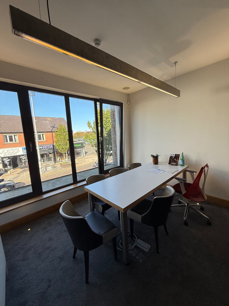 Desk to rent in centre of Bangor
