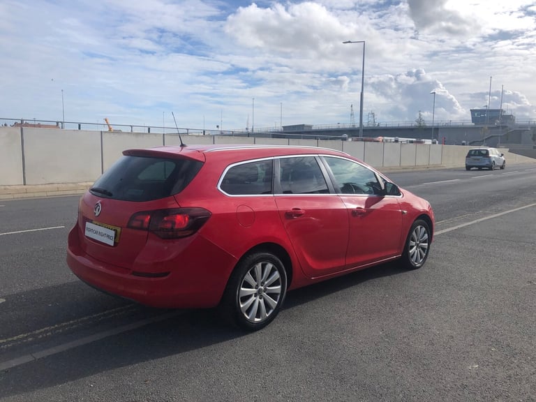 2011 Vauxhall Astra 1.6i 16V SE 5dr Auto ESTATE Petrol Automatic