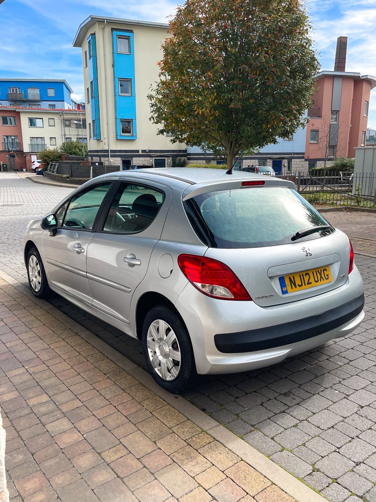Peugeot 207 1.4 Litre £20 tax 