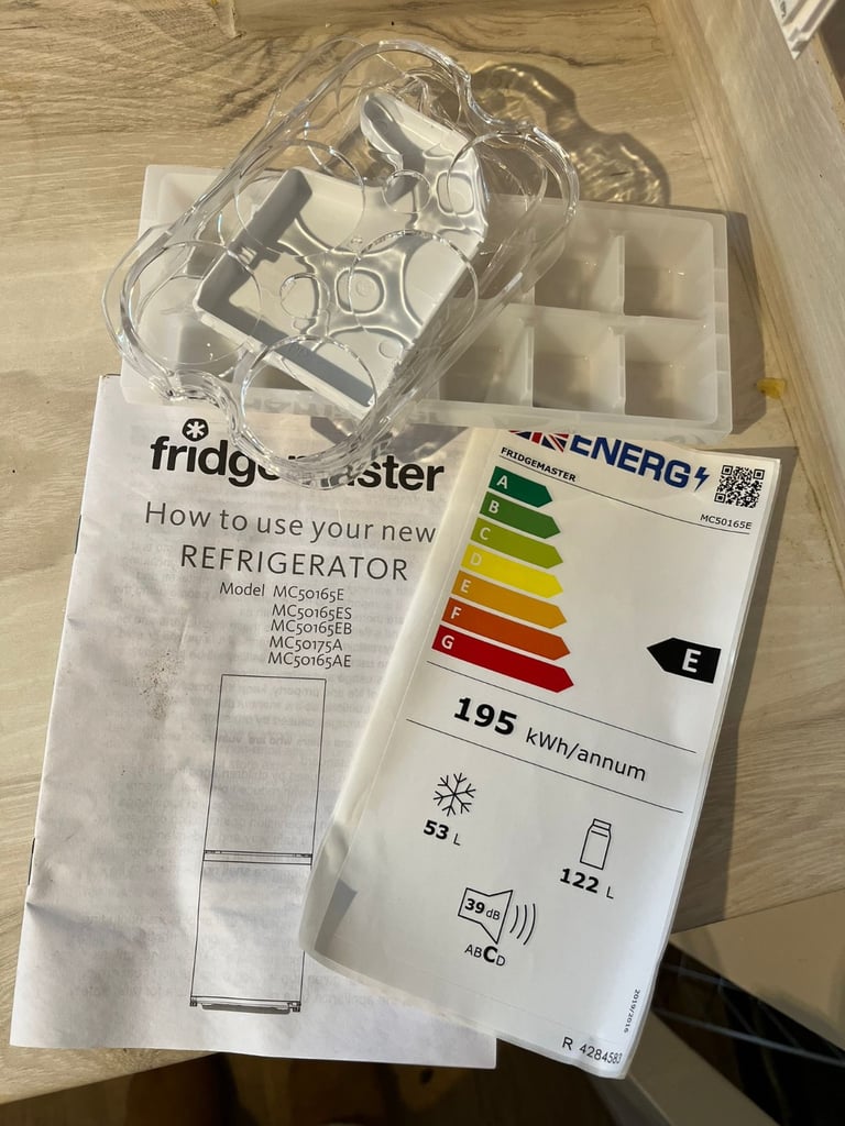 Fridgemaster MC50165E – Slim 50cm Fridge Freezer (White)