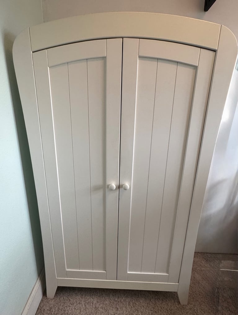 Mamas and Papas fern nursery furniture wardrobe and drawers changing table