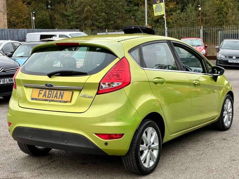2009 Ford Fiesta 1.4 Zetec Hatchback **Automatic - 38,000 Miles - 1 Owner**