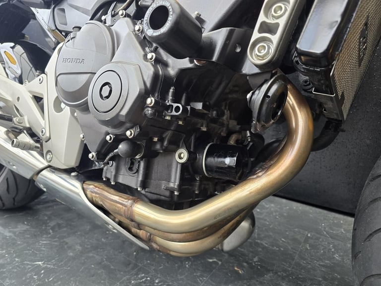 HONDA CB600 F-8 HORNET LOW MILEAGE HPI CLEAR