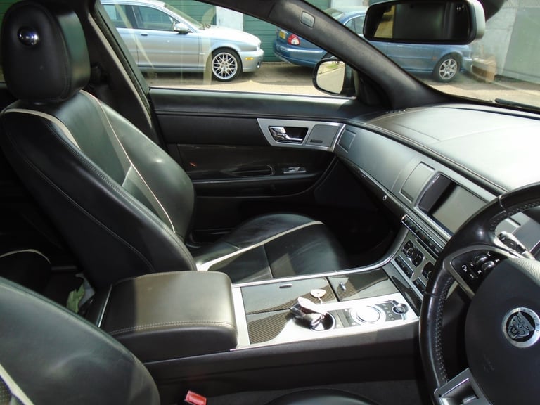 2012 Jaguar XF 2.2d [200] Portfolio 5dr Auto ESTATE Diesel Automatic